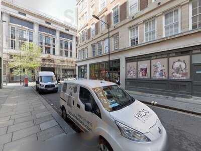 Dego Restaurant And Winebar