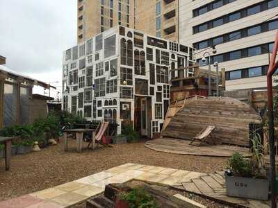 Skip Garden and Kitchen