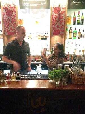 The Four Sisters Bar