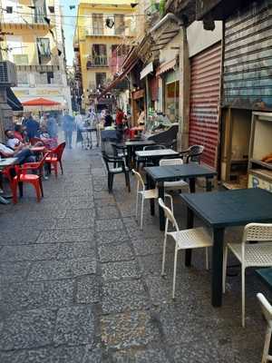 Taverna Pirtusiddu Cocktail Bar Vucciria, Palermo