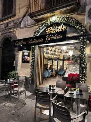 Caffetteria Etoile - Piazza Dei Martiri, Napoli