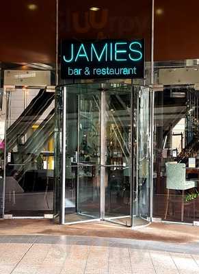 Jamies London Wall