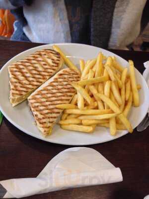 Life Cafe and Restaurant