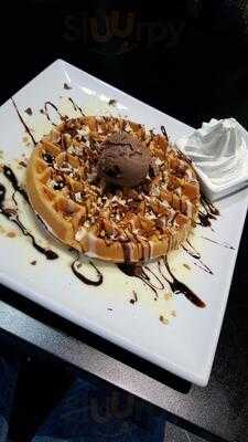 Creams Cafe