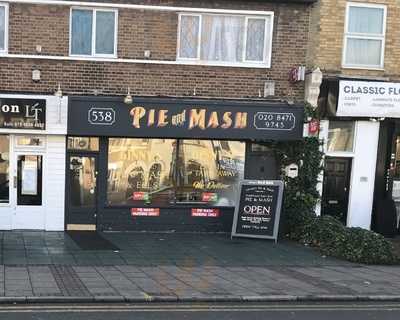 Traditional Pie & Mash