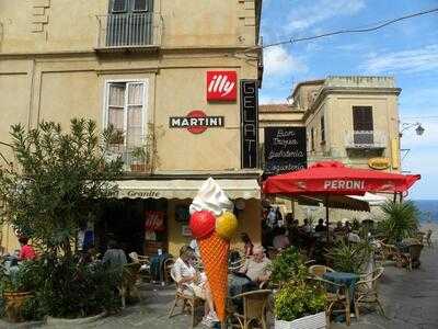 gelateria artigianale carbone, Tropea