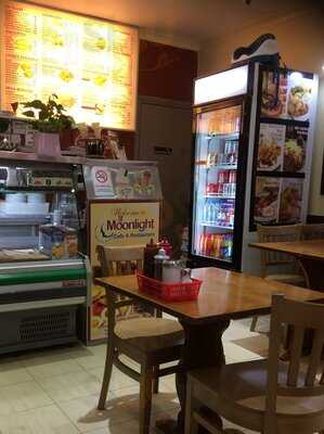 Moonlight Cafe