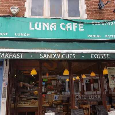 Cafe Luna