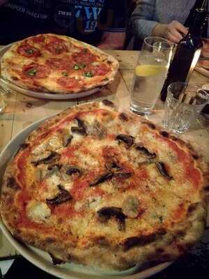 Oak Tree W6 Pub & Restaurant