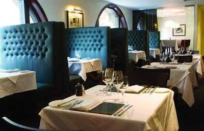 The Runner Bar and Green's Restaurant