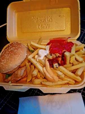 Favorite Chicken & Ribs