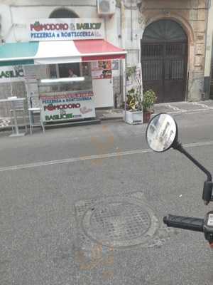 Pizzeria La Saporita Rosticceria, Napoli