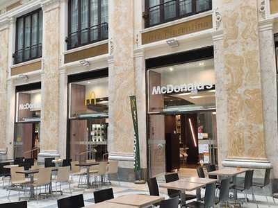 Mcdonald's Napoli Galleria Umberto I