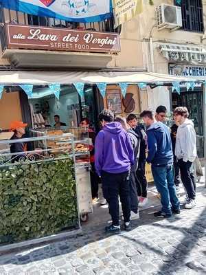 Lava dei Vergini, Napoli