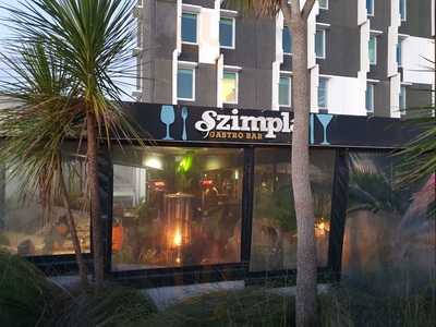 Szimpla Gastro Bar