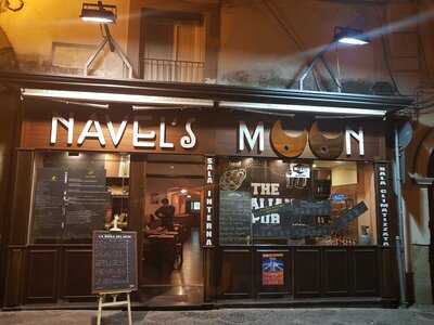 Navel's Moon, Aversa