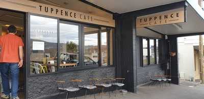 Tuppence Cafe