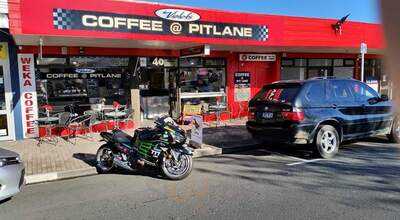 Violet's Coffee @ Pit Lane