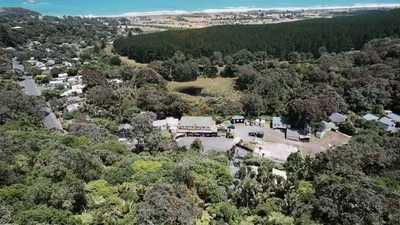 Muriwai Lodge Store