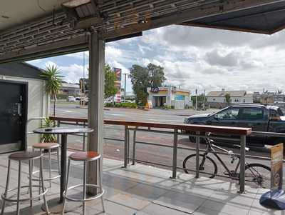 Harlequin Bar And Restaurant