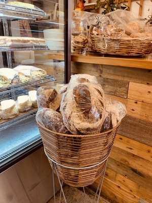 Manna Coffee Bread &store