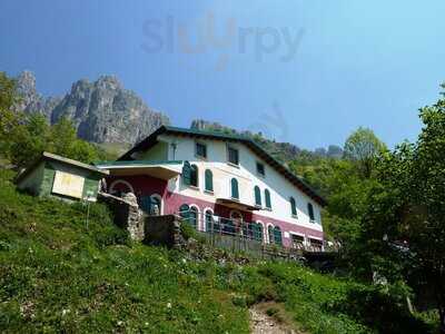 Capanna Alpinisti Monzesi, Lecco