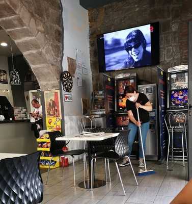 Cris Bros Cafe, Viterbo