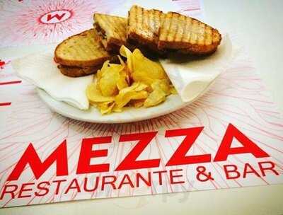 Mezza Restaurante & Bar