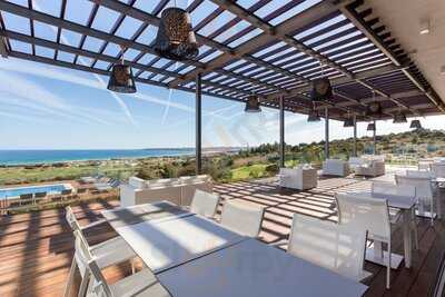 180 Bar & Restaurante By Palmares Beach House Hotel