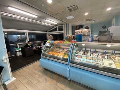 Blu Gelateria Creperia Bar