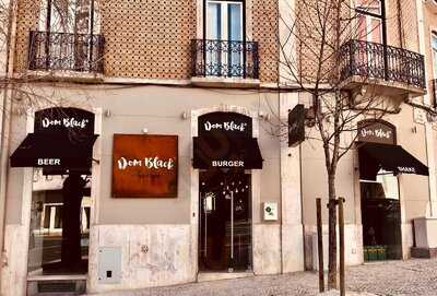 Dom Black Lisboa
