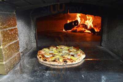 Gira Mundo Restaurante & Pizzeria