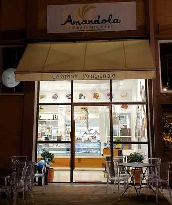 Amandola Gelateria