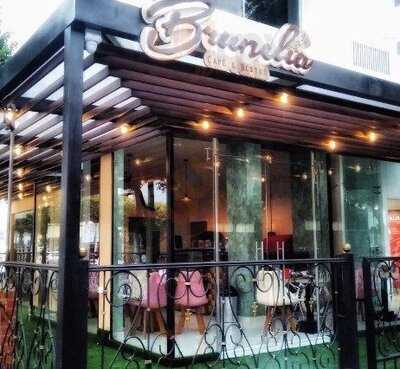 Brunelia Cafe & Bistro