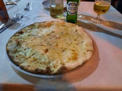 Pizzeria il pizzone rosticceria, Barletta