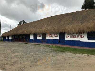 Los Arrieros Fonda Pura Antioquena