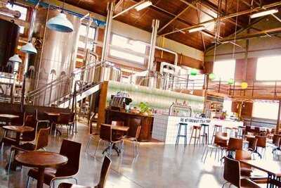 Abc Antwerpse Brouw Compagnie Brewery Taproom & Resto