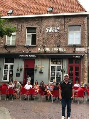 Cafe Kleine Tunnel