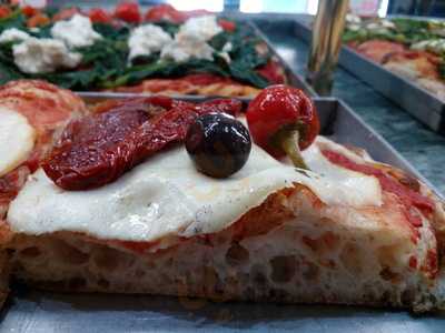 Il Delfino Passione Pizza