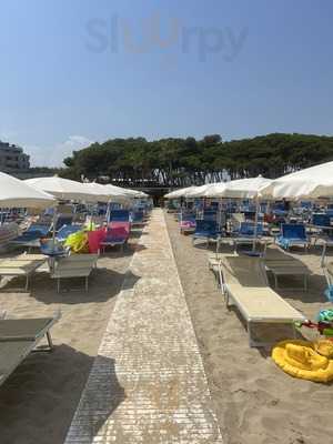 Ristorante Pineta Beach