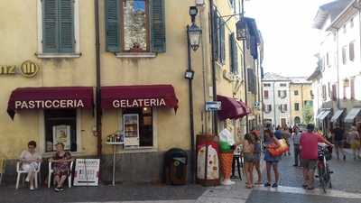 Gelateria Pasticceria Cioccolateria