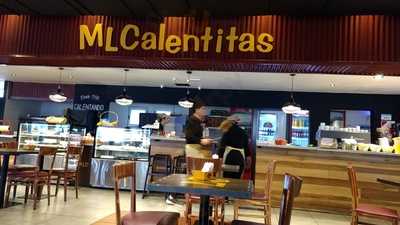 Medialunas Calentitas La Recta