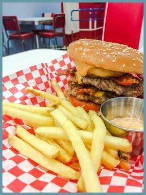 DP's Diner Burger, Cantu