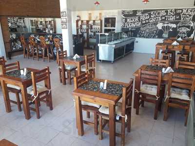Parador Los Leños, Zapala