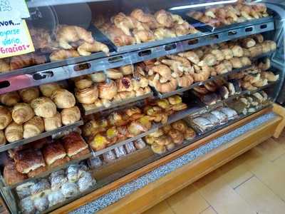 Panaderia Y Confiteria Amuyen