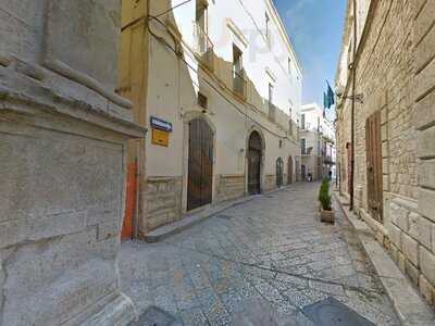 Cunados, Bitonto