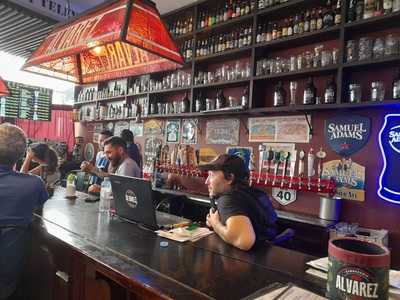 Cervecería Alvarez menu