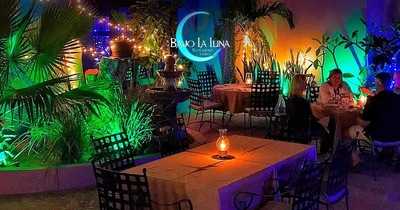 Bajo La Luna Restaurant