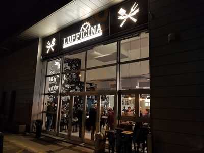 L'officina Pizza Al Trancio Con Cucina