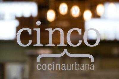 Cinco Cocina Urbana